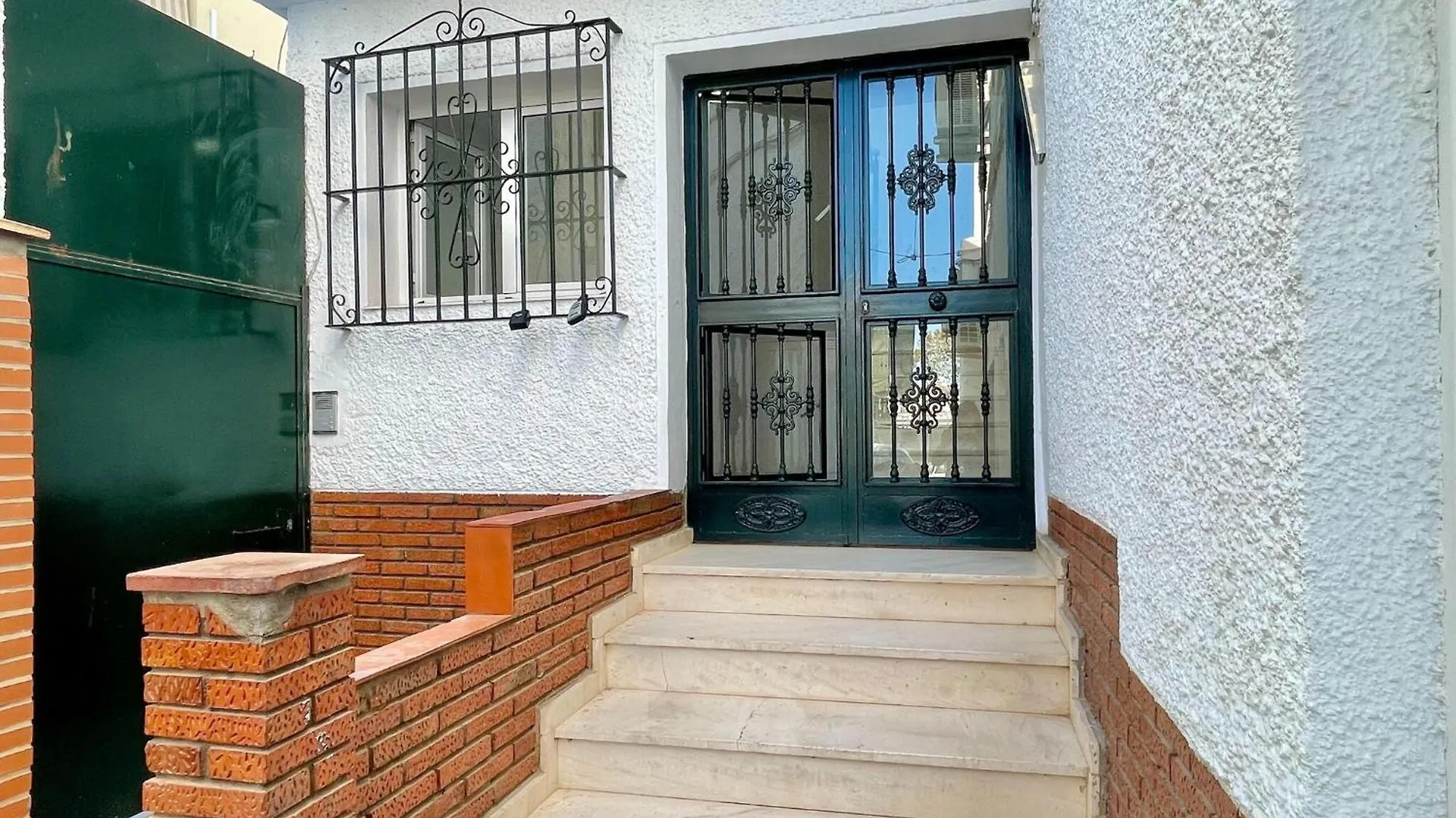 Apartment In Torremolinos Near Seabeach