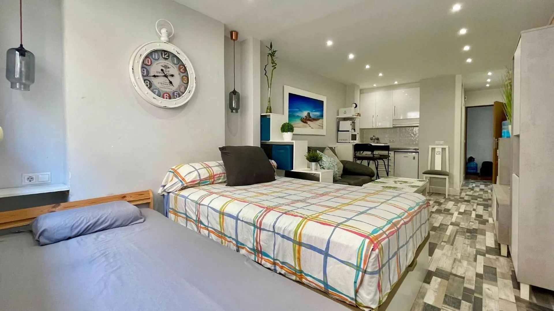 Apartment In Torremolinos Near Seabeach