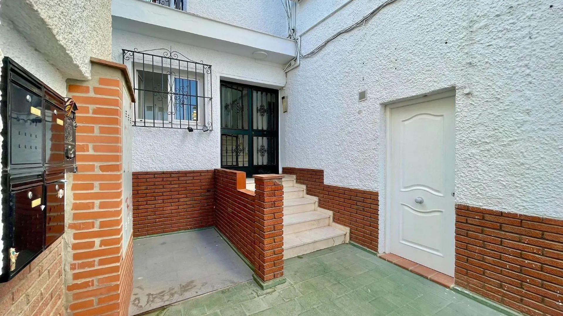 Apartment In Torremolinos Near Seabeach