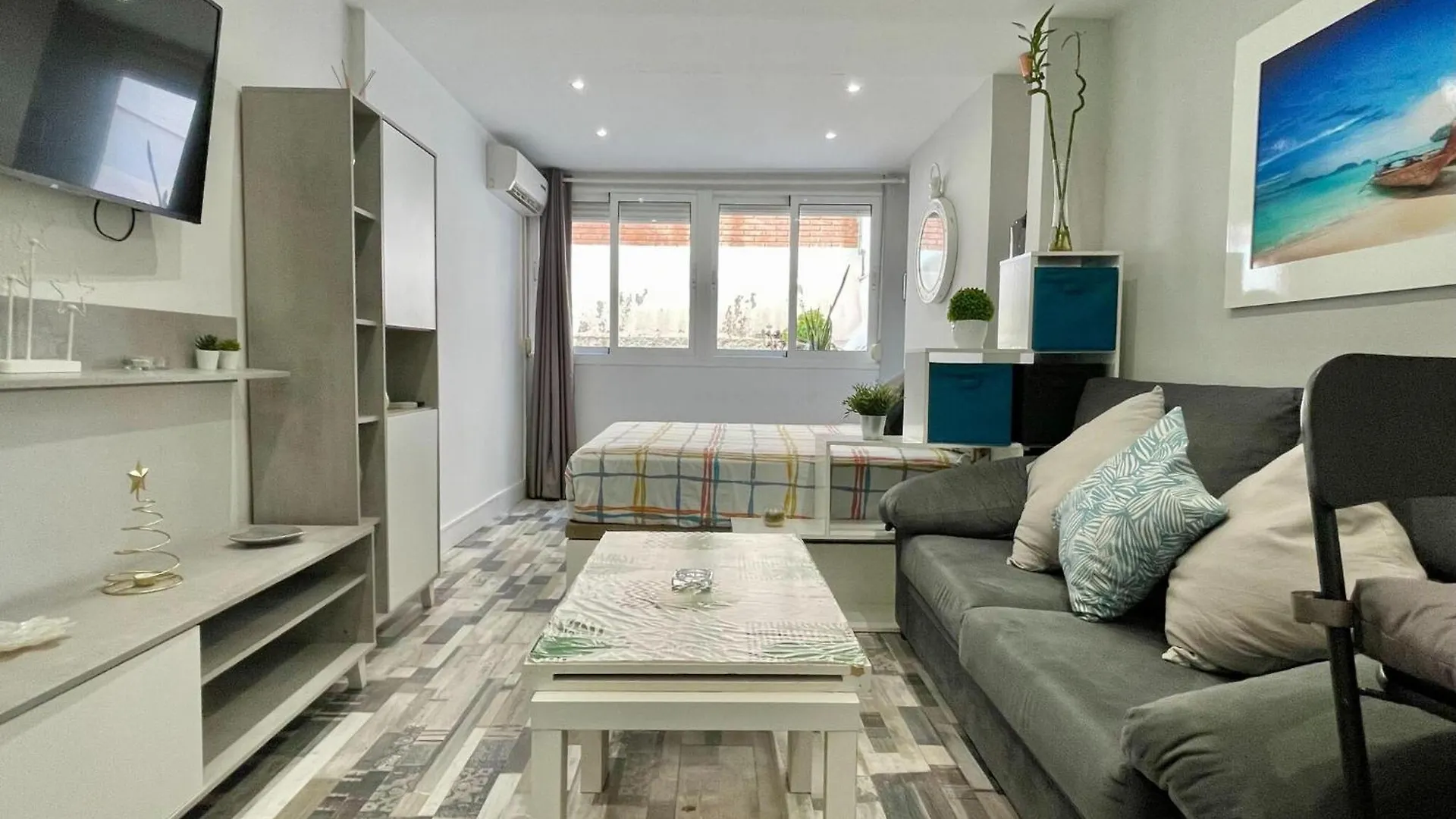 Apartment In Torremolinos Near Seabeach